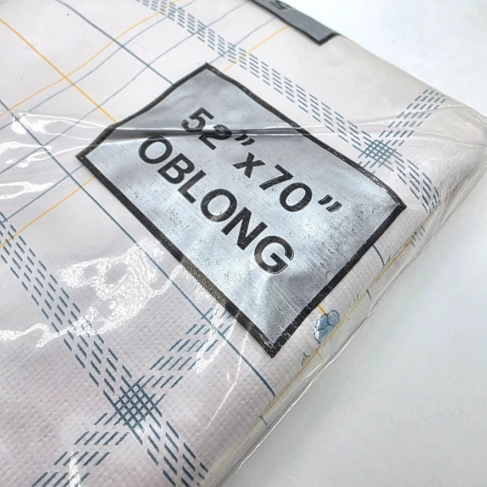Kitchen Concepts Vinyl Tablecloth Flannel Back 52x70 Oblong Floral Plaid White